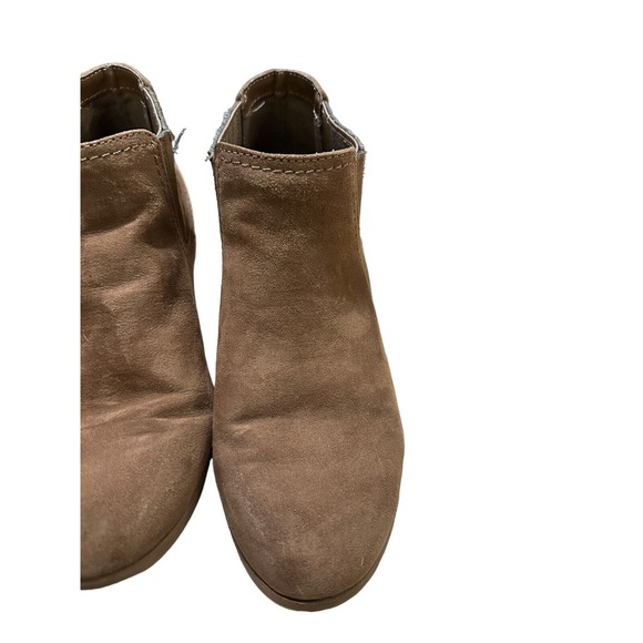 American Eagle 8W Shanna Chelsea Ankle Boot Cognac Slip On Faux Suede - Picture 9 of 12